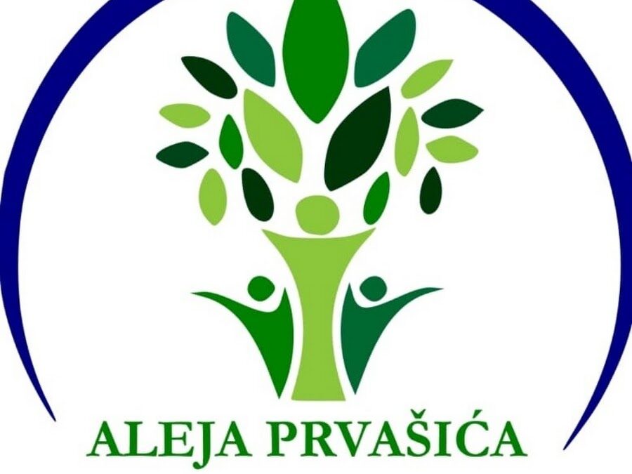 Svečano podizanje pete Aleje prvašića