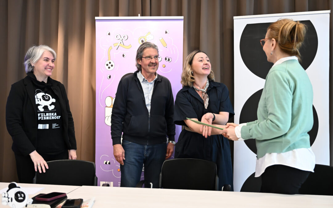 Svečano potpisivanje ugovora o financiranju rada školske Filmske družine